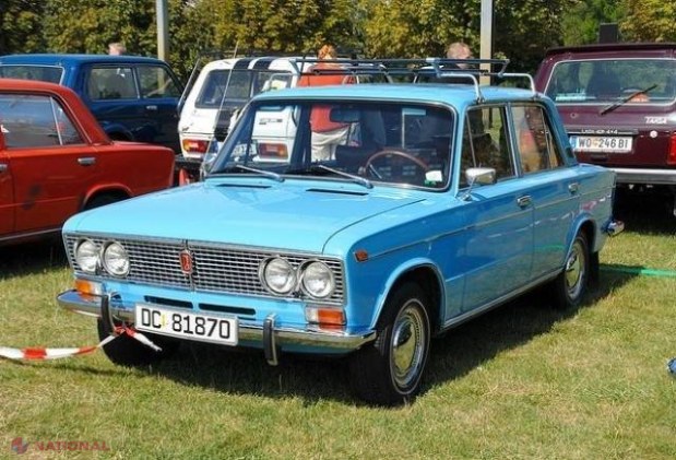 Un minor a furat trei automobile