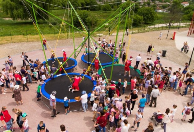 FOTO // Peste jumătate de MILION de oameni au vizitat vara „Orheiland”, parc construit la inițiativa lui Ilan Șor. Sezonul estival la cel mai mare parc de distracții din R. Moldova continuă, cu respectarea măsurilor anti-COVID-19