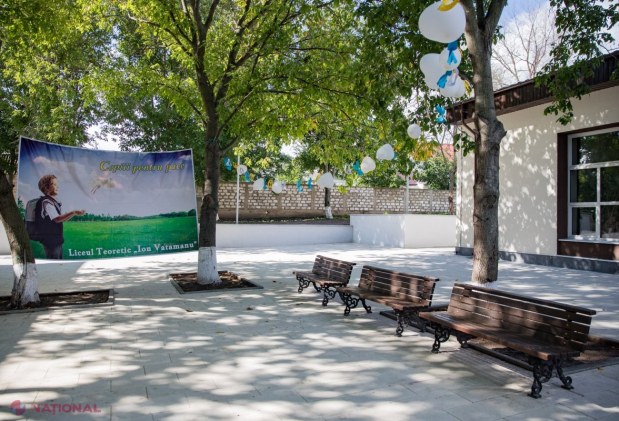 FOTO // Clădirea Liceului Teoretic „Ion Vatamanu” din Strășeni, renovată cu 1,3 MILIOANE de euro, bani alocați de UE: Acoperiș renovat, pereți izolați, blocuri sanitare noi și sistem fotovoltaic pentru producerea energiei electrice