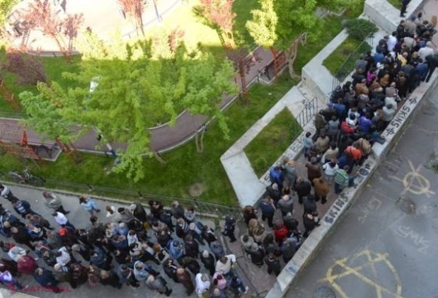 PRECIZĂRI // Cine dintre basarabenii cu cetățenie românească vor fi obligați să achite taxele de sănătate
