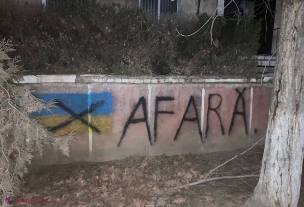 VIDEO // Noi PROVOCĂRI în Găgăuzia. Un centru de plasament pentru refugiații UCRAINENI, dar și două automobile ale persoanelor care au fugit de războiul declanșat de Putin, INCENDIATE. Făptașii executau la COMANDĂ incendierile
