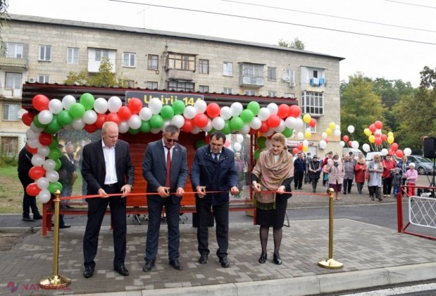 FOTO /// La inițiativa lui Ilan Șor, în municipiul Orhei au fost date în exploatare 30 de stații MODERNE de așteptare a transportului public: „Stațiile de așteptare sunt și o carte de vizită a unei localități”
