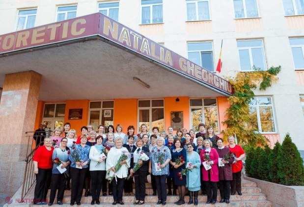 FOTO // Partidul „ȘOR” i-a felicitat pe DASCĂLII din R. Moldova de Ziua Profesorului