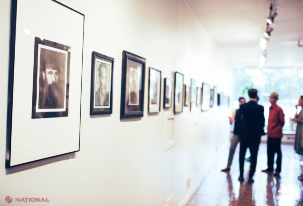 Un tânăr din Chișinău și-a vernisat propria EXPOZIȚIE la Staten Island Creative Gallery din New York