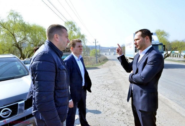FOTO // Primăria capitalei demarează lucrările de REPARAȚIE a drumului de la intrarea în satul Budești. Codreanu: „Atunci când nu se intervine de 30 de ani…”