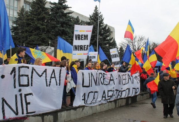 REPORTAJ FOTO, VIDEO // La Marea Adunare Tricoloră din centrul capitalei s-a scandat „UNIRE, UNIRE!!!”