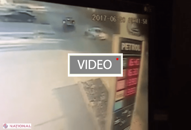 VIDEO // Accident cu implicarea unei mașini a Poliției: Patru oameni ai legii au ajuns la spital, iar unul e în stare gravă