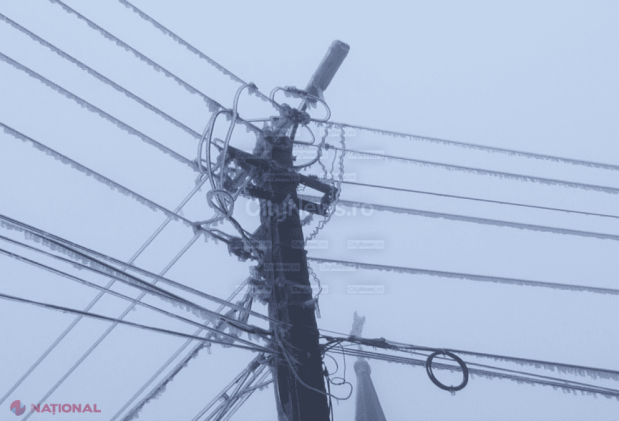 Peste 180 de localități rămân fără CURENT electric. 123 de brigăzi lucrează la restabilirea rețelelor AVARIATE de vântul puternic