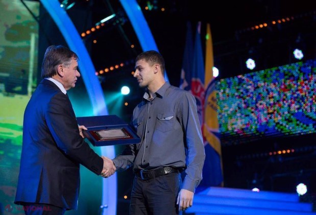 FOTO, VIDEO // FMF a desemnat laureații din 2013