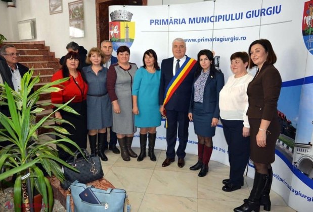 FOTO // Încă o localitate din R. Moldova s-a ÎNFRĂȚIT cu un municipiu din România: „Vreau să îi mulțumesc poporului român pentru miile de burse oferite copiilor noștri din R. Moldova”