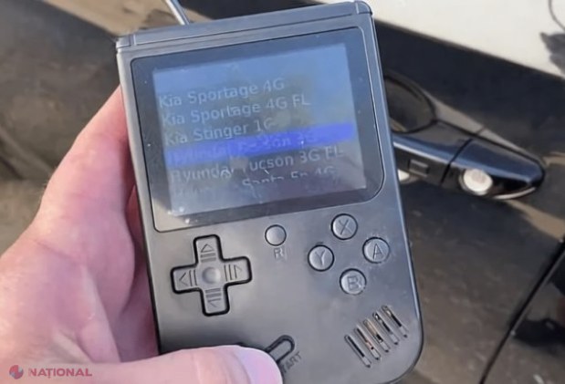 Fură mașini în toată Europa cu acest dispozitiv INGENIOS făcut dintr-un Nintendo. Doar 60 de secunde durează