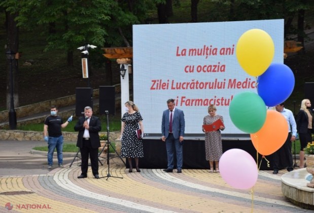FOTO // Ilan Șor a oferit PREMII generoase lucrătorilor medicali din tot raionul Orhei de ziua lor profesională