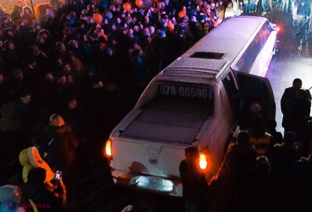 FOTO // Ziua Îndrăgostiților la Orhei: concert, LIMUZINĂ pentru îndrăgostiți și cină romantică