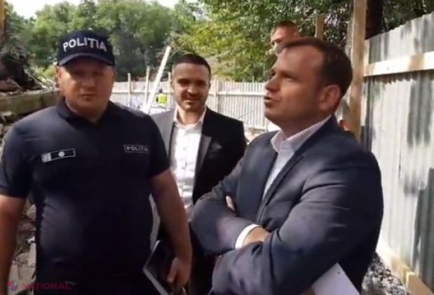 Năstase, CRITICAT pentru că a dat buzna pe șantierul fostului cinematograf „Gaudeamus”: „A intrat în primărie cam tot așa cum au intrat bolșevicii în Kremlin, în 1917”
