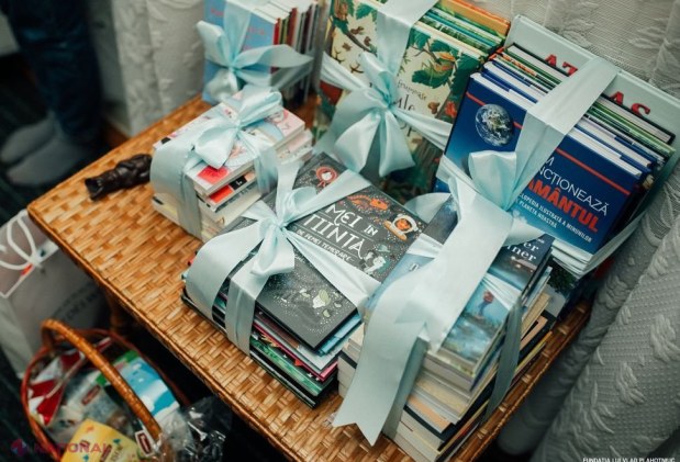 FOTO // Un nou ajutor pentru familia Rusu din Selemet, care a primit o CASĂ de la Fundația „Edelweiss”. Plahotniuc: „I-am promis Ionelei Rusu o bibliotecă generoasă…”