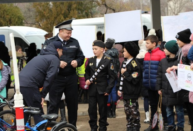 FOTO // Polițiștii din R. Moldova și România și-au UNIT forțele pentru o comunitate mai sigură