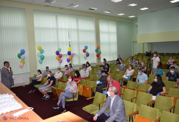 FOTO // Alte 40 de familii din Orhei au beneficiat de indemnizații de 7 000 și 10 000 de lei la inițiativa lui Ilan Șor: „Mii de familii au beneficiat de indemnizații în cadrul acestui program”