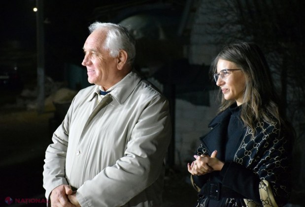 FOTO // Comuna Donici din raionul Orhei a fost complet iluminată de echipa Partidului „ȘOR”: „Îmi place ce se întâmplă în localitatea noastră în ultimii ani. Mergem spre bine și asta ne bucură”