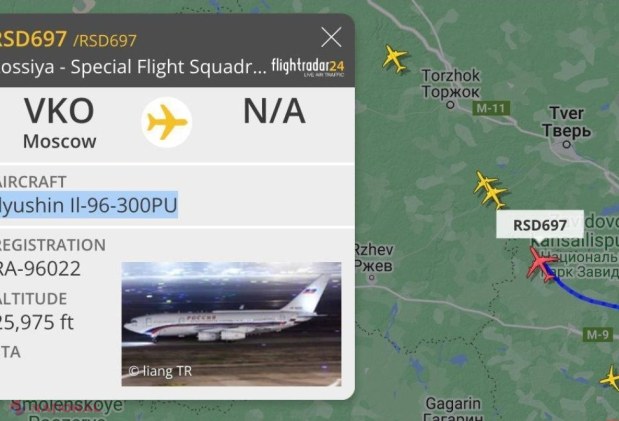 UPDATE // Putin ar fi părasit Moscova cu avionul prezidențial, în contextul războiului civil din Rusia. Medvedev a fost evacuat cu familia 