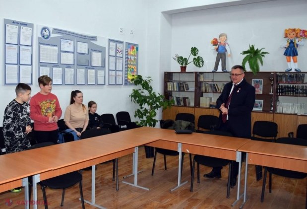 FOTO // Copiii REFUGIAȚILOR ucraineni frecventează ȘCOLILE din Orhei: „Sunt recunoscătoare pentru faptul că băiatul meu va frecventa școala și va fi implicat în activitățile extrașcolare”