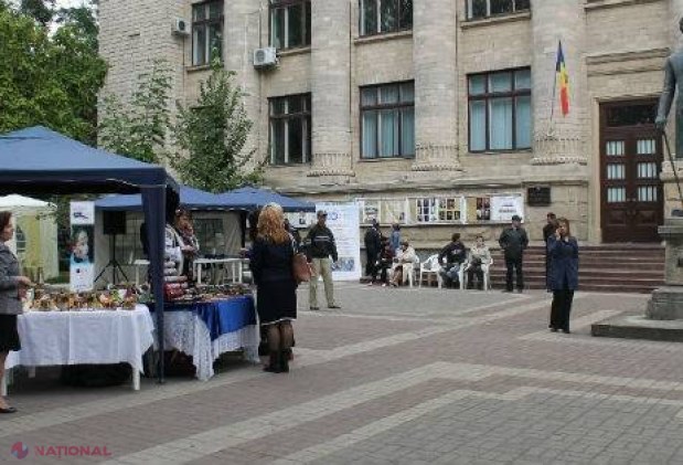 Expoziție FĂRĂ FRONTIERE în centrul capitalei