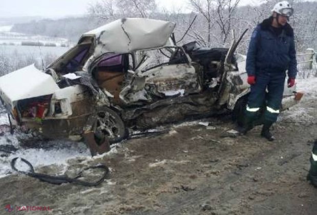 GRAV accident în capitală. O mașină a fost făcută ZOB