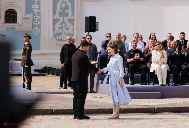 Maia Sandu, decorată la Kiev de Volodimir Zelenski: „Primesc această distincție în numele oamenilor din R. Moldova”