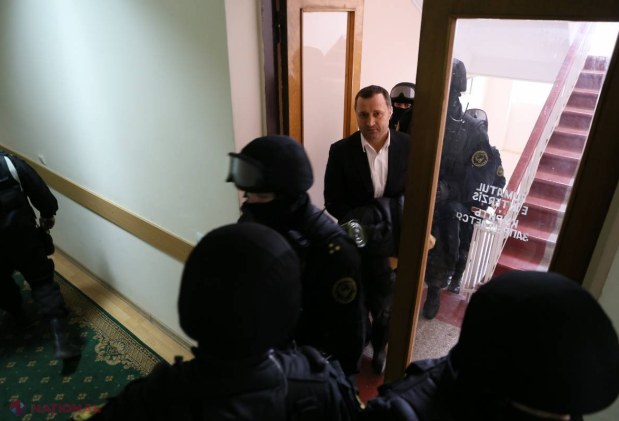 VIDEO, FOTO  // O nouă ședință de judecată în dosarul lui Vlad Filat. Judecătorii au respins solicitarea avocaților