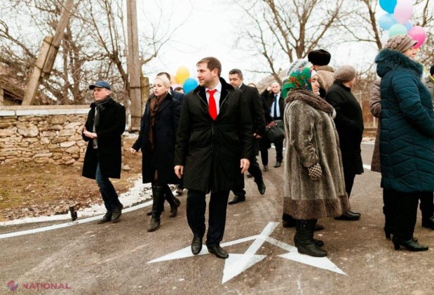 FOTO // Încă două porțiuni de drum în comuna Jora de Mijloc, date în exploatare de primarul Partidului „ȘOR”, Marina Tauber