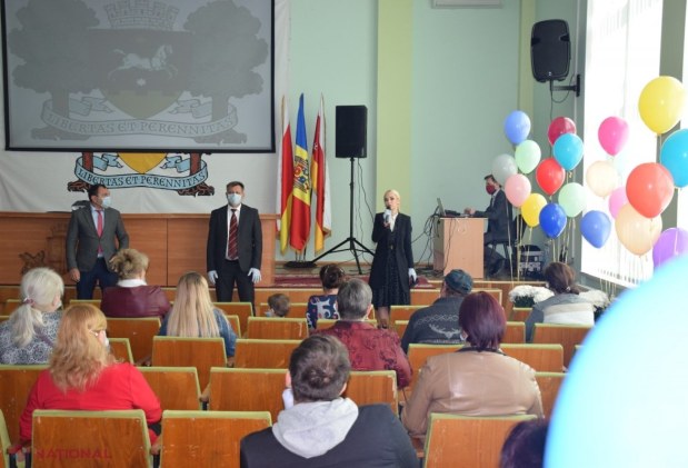 FOTO // Alte 20 de familii au revenit la Orhei din străinătate, în baza unui program al Partidului „ȘOR”. Beneficiarii au primit îndemnizația unică de 10 000 de lei