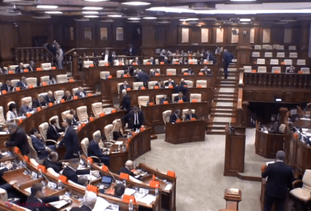 Surpriza cu care au fost întâlniți astăzi deputații: Candu a anunțat „cod PORTOCALIU în toată țara”