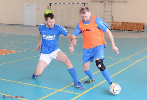 Zece echipe se bat pentru CUPA PRESEI-2017 LA FUTSAL. Prima etapă a fost spectaculoasă