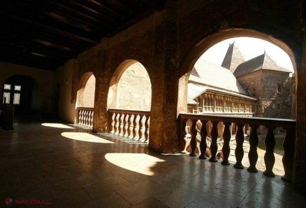 Castelul Corvinilor din Hunedoara, printre cele „10 castele de poveste” din lume (GALERIE FOTO)
