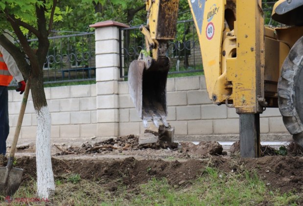 FOTO // În municipiul Orhei continuă RENOVAREA la scară largă a drumurilor: „Ca și restul lucrărilor de renovare a infrastructurii rutiere, facem aceste lucrări din surse proprii”