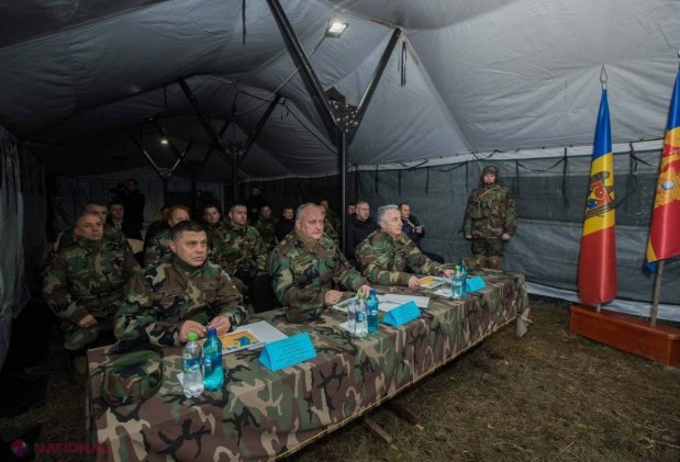 FOTO // Dodon, de la soldat, la comandant: Președintele a primit o UNIFORMĂ personalizată și bocanci americani