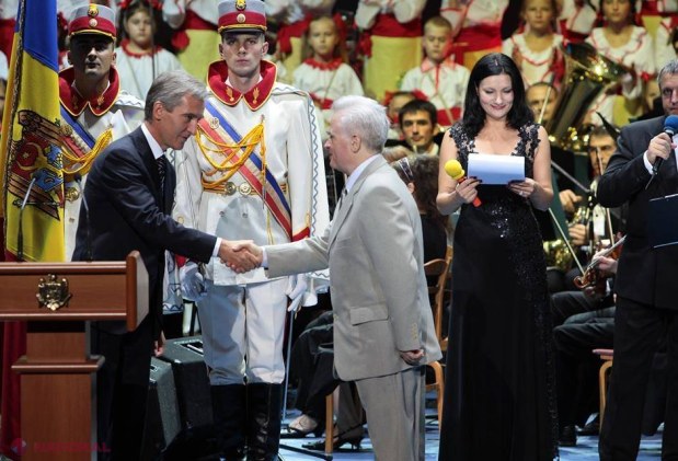 FOTO // Premiile Naționale au ajuns la laureați