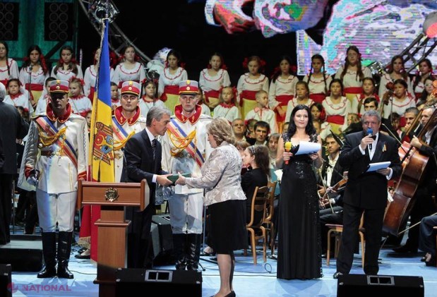 FOTO // Premiile Naționale au ajuns la laureați