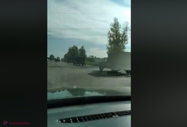 VIDEO // Șoferii au surprins astăzi mai multe unități de tehnică MILITARĂ pe un drum național. Anunțul făcut de Ministerul Apărării