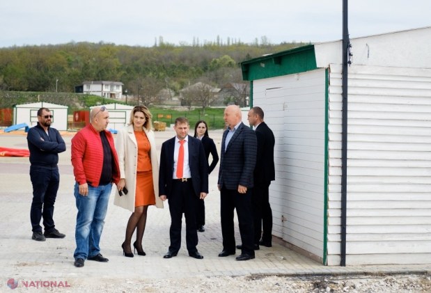 FOTO // O nouă PREMIERĂ pentru R. Moldova. Ilan Șor instalează un ROLLER COASTER gratuit la „OrheiLand”