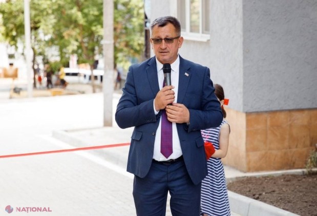 FOTO // Primăria orașului Orhei continuă să RENOVEZE în ritm alert curțile de bloc