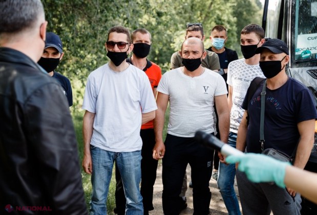 FOTO // Mai mulți moldoveni, BLOCAȚI într-o regiune a Georgiei, au fost ajutați de Partidul „ȘOR” să ajungă în R. Moldova. Aceștia s-au plâns că au fost abandonați de autoritățile statului