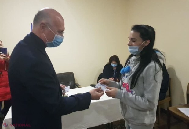 FOTO // Partidul Democrat îşi COMPLETEAZĂ rândurile cu noi membri. Pavel Filip: „Puterea PD este în oamenii săi”
