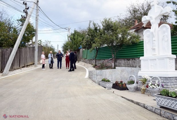 FOTO // Echipa lui Ilan Șor continuă reparațiile de amploare a drumurilor din Orhei. Alte două străzi secundare au fost renovate după 50 de ani