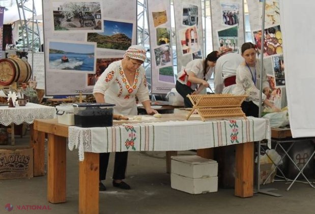 FOTO // Oferte pentru toate gusturile și buzunarele la Târgul de turism din R. Moldova