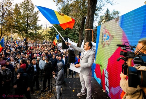 Un nou protest în fața Președinției și Parlamentului. Ilan Șor a îndemnat protestatarii să instaleze mai multe corturi în fața instituției prezidențiale. „Orășelul schimbării” s-ar putea extinde în toată capitala!