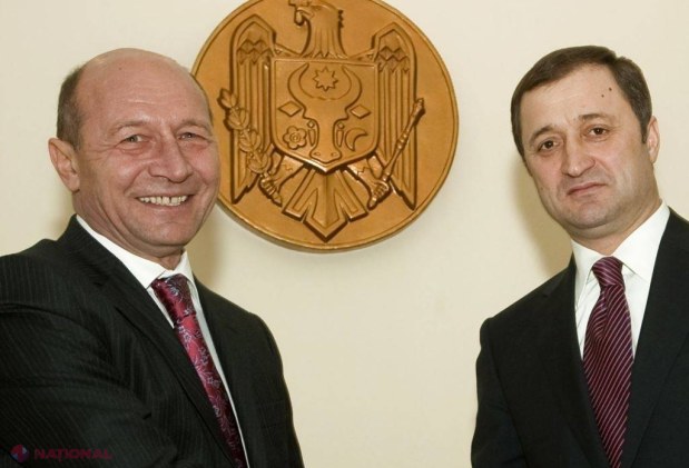 Președintele Băsescu le-a acordat DISTINCȚII lui Vlad Filat, deputatei Maria Ciobanu și scriitorului Iulian Filip