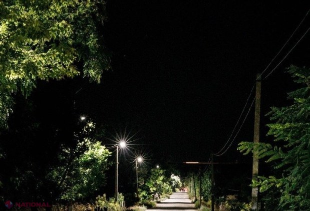 FOTO // Echipa Partidului „ȘOR” a aprins LUMINA și pe străzile satului Alexandrovca, raionul Florești
