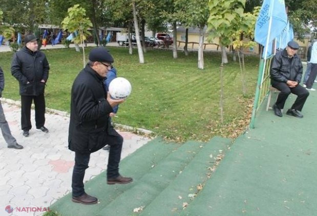 FOTO Ce fac liberalii cu ocazia celor 20 de ani ai partidului
