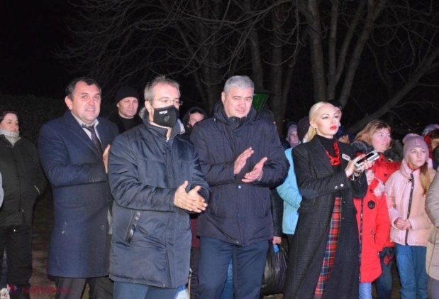 FOTO // Echipa lui Ilan Șor a adus lumină și pe străzile satului Lucășeuca