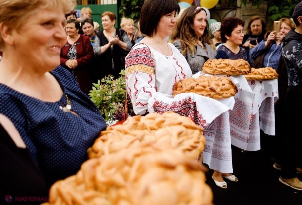FOTO // Deputatul din circumscripția Orhei, Ilan Șor, a dat în exploatare încă o curte din Orhei reparată capital